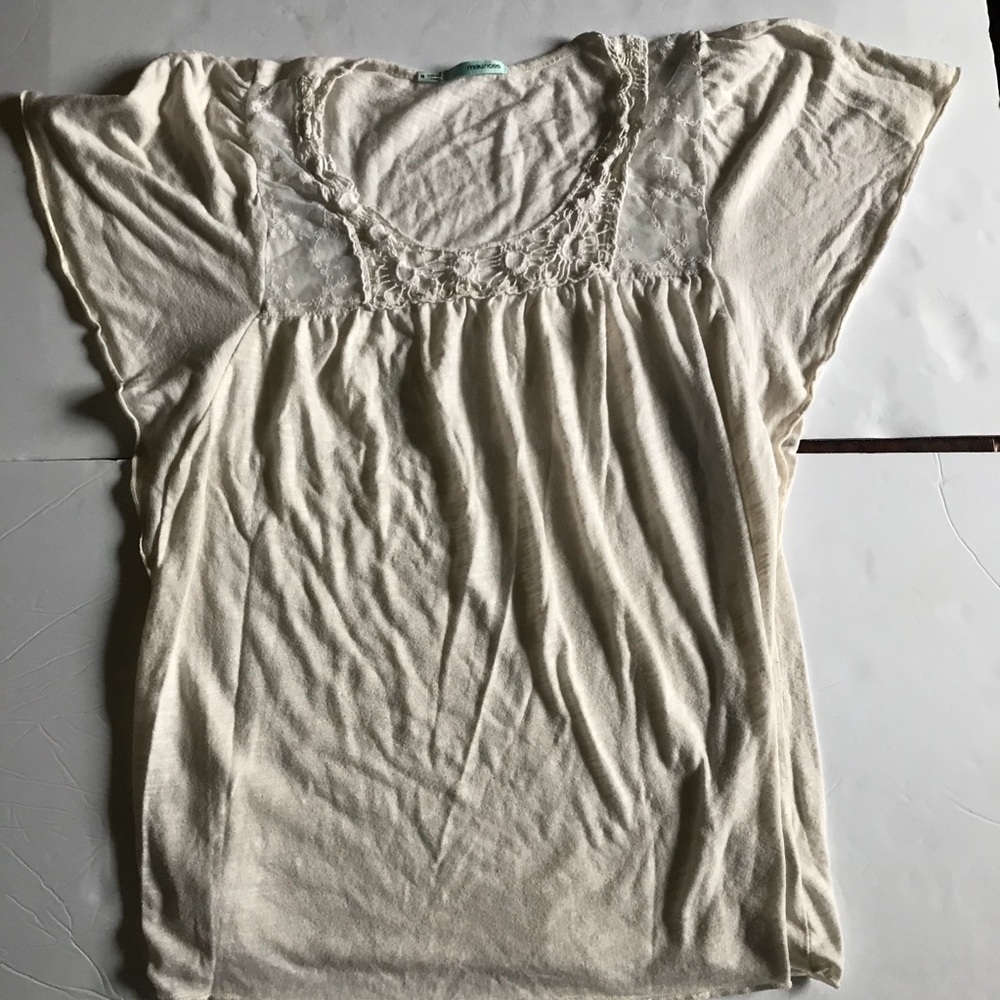 Maurices White M Top Ruffle Sleeve